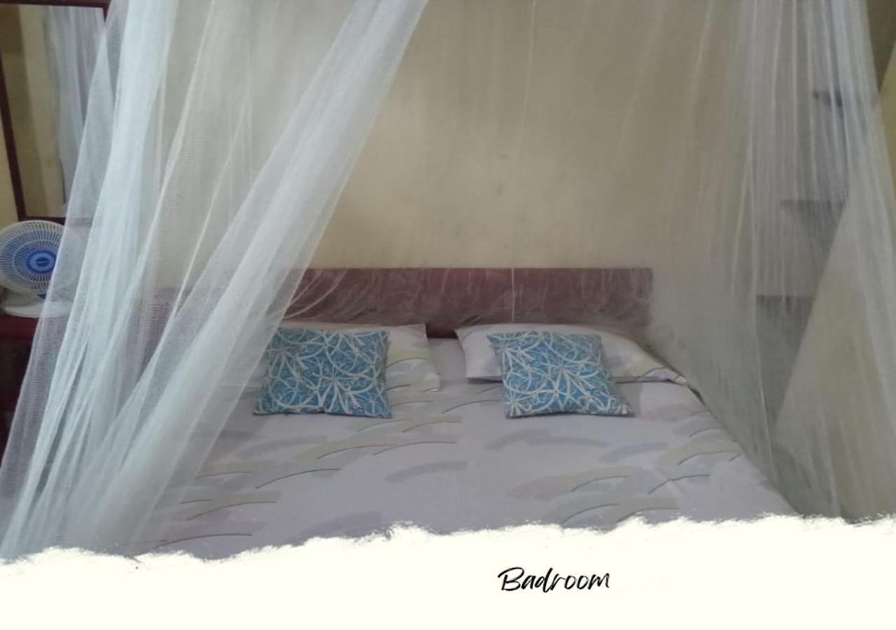 Heiner Homestay Bunaken Exterior photo